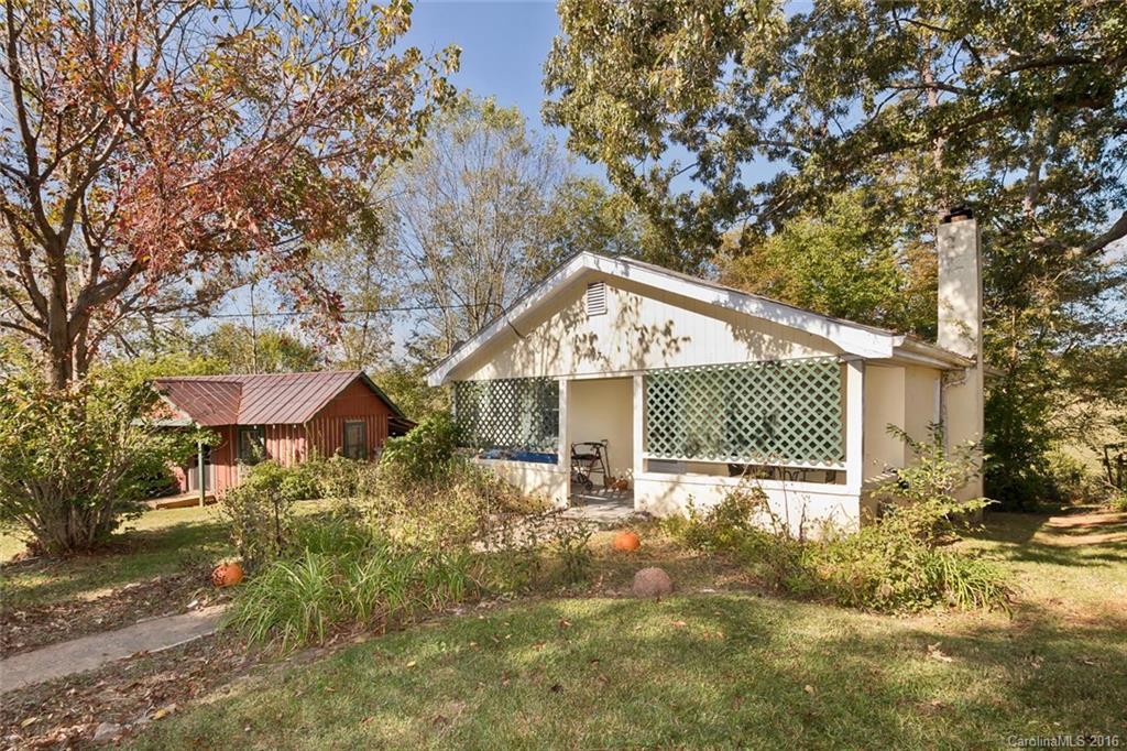 17 Lewis Higgins Dr. #3, Weaverville, NC 28787