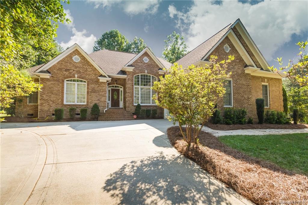 153 Shipyard Pointe Rd., Mooresville, NC 28117
