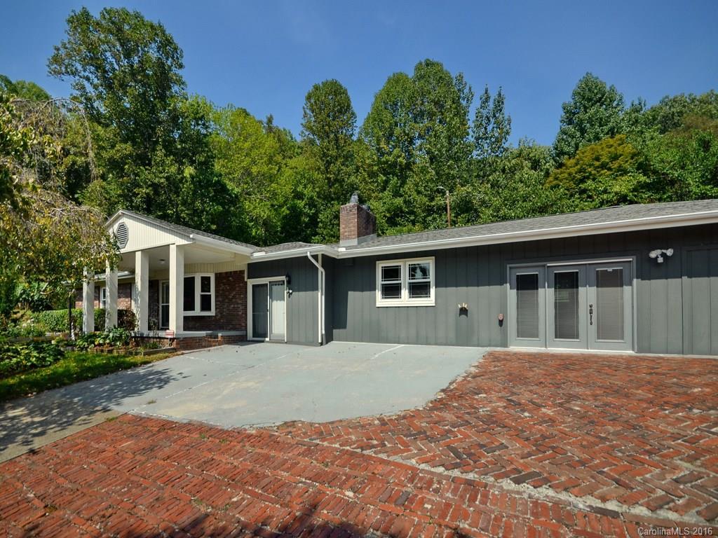 7 Hillview Cir., Asheville, NC 28805