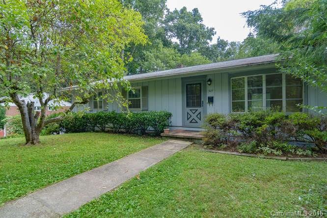 309 View St., Black Mountain, NC 28711