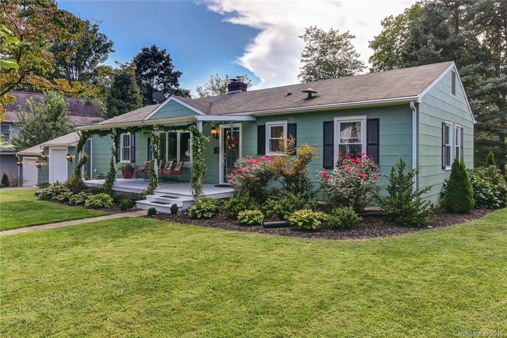 109 Mountain St., Black Mountain, NC 28711