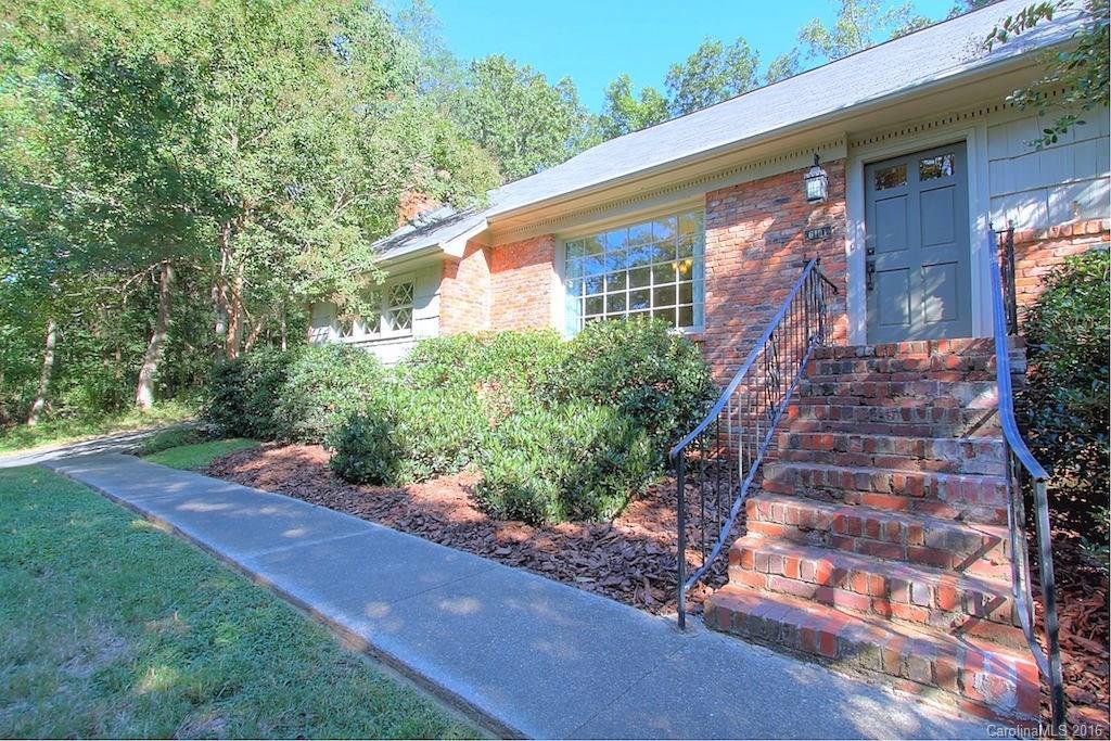 6101 Old Providence Ln., Charlotte, NC 28226