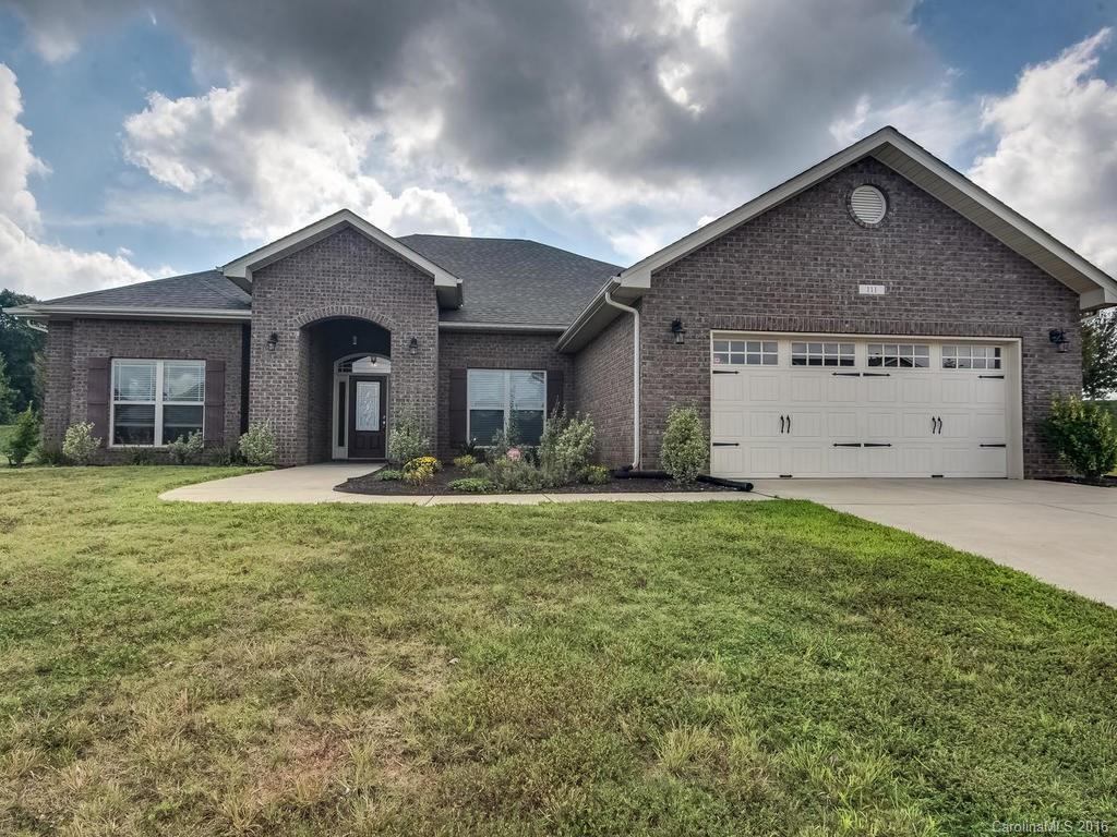 111 Wake Ct., Statesville, NC 28677