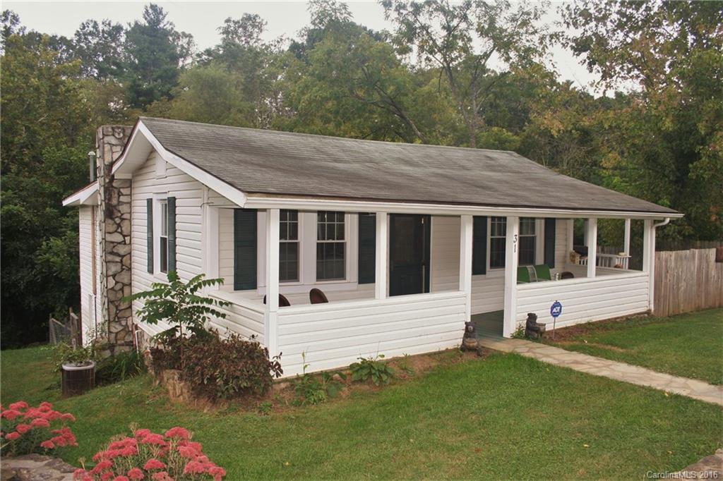 31 Banks Town Rd., Weaverville, NC 28787