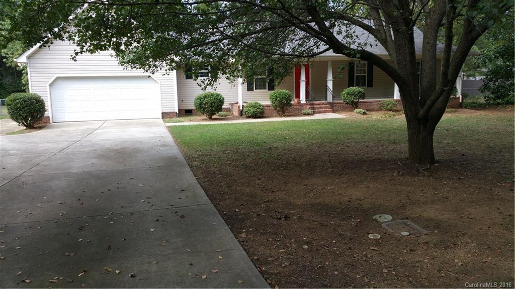 413 Plaza Dr., Harrisburg, NC 28075