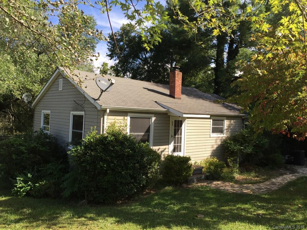 94 Justice Ridge Rd., Candler, NC 28715