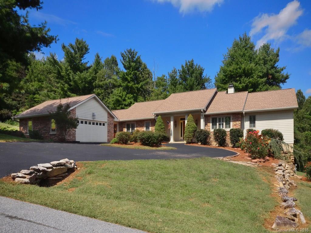 947 Rickel Dr., Hendersonville, NC 28739