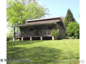 11 Holcombe Drive, Asheville, NC 28806