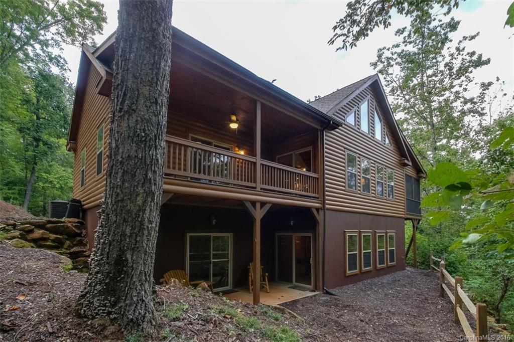 326 Woodland Cir., Lake Lure, NC 28746