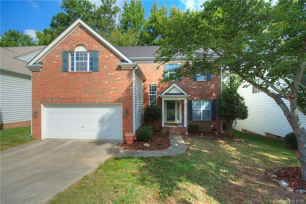 6315 Harburn Forest Dr., Charlotte, NC 28269