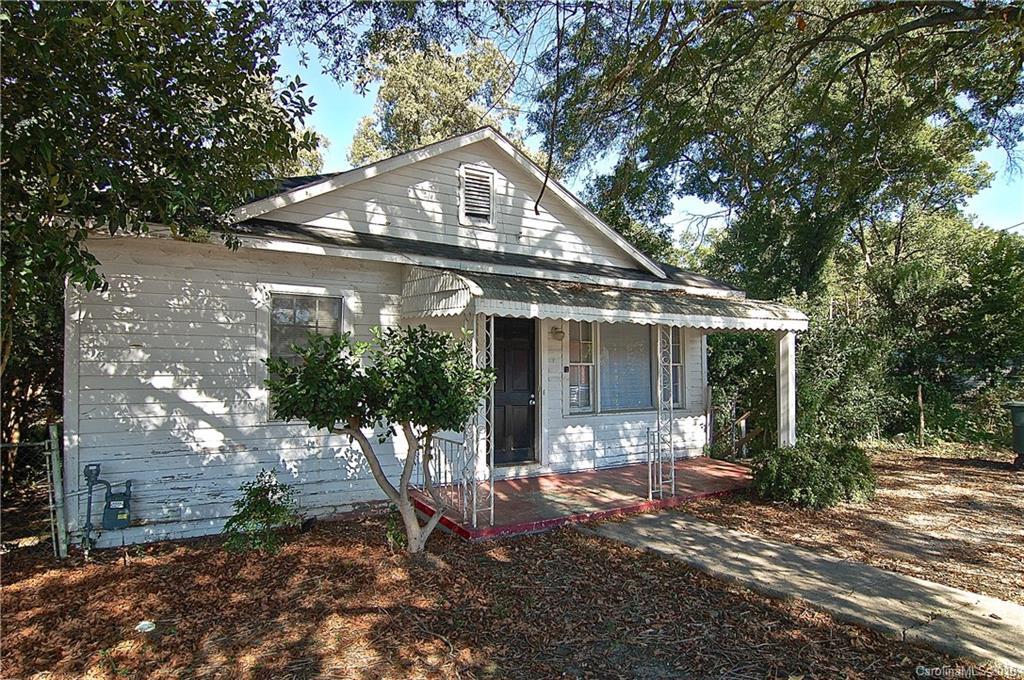 406 Arthur Ave., Gastonia, NC 28052