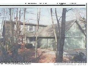 21 Rugby Knoll Dr., Horse Shoe, NC 28742