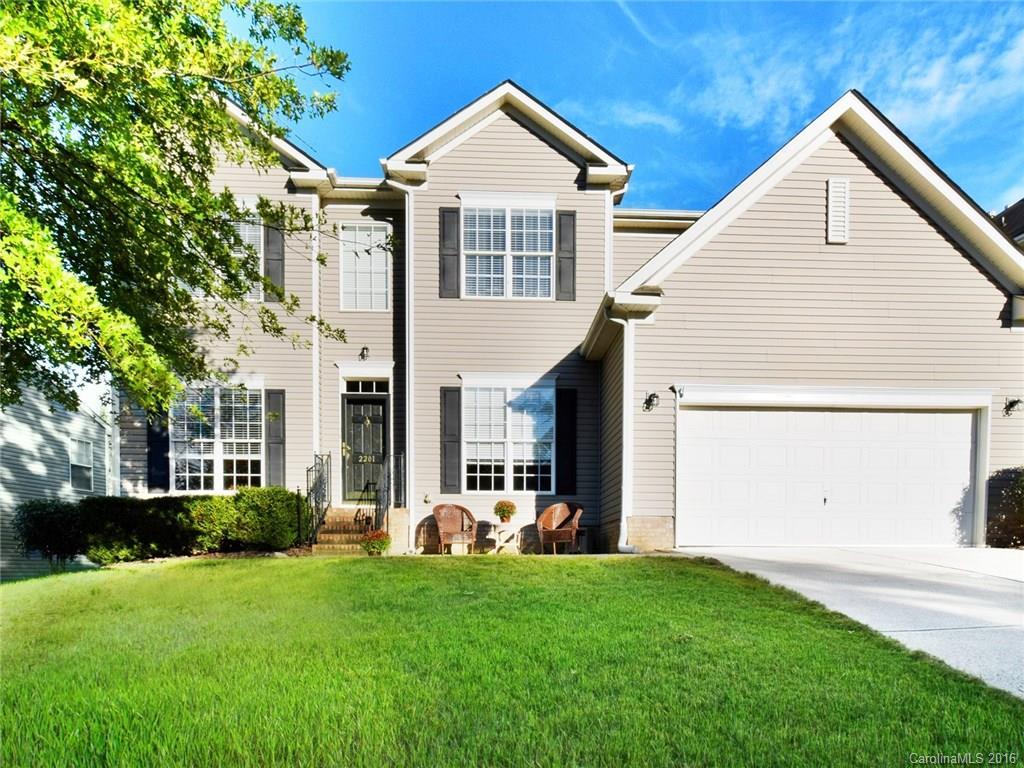 2201 Baggins Ln., Charlotte, NC 28269