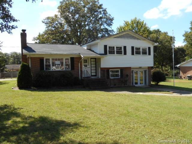1406 Debbie St., Kannapolis, NC 28083
