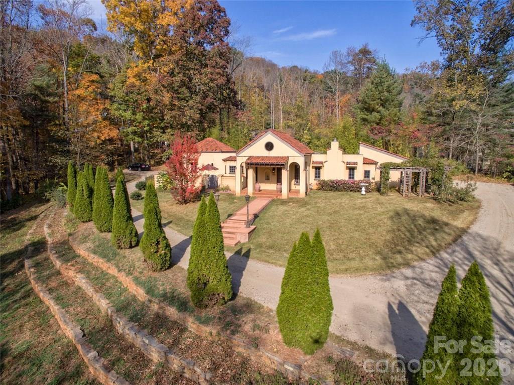 11 Digges Rd., Asheville, NC 28805