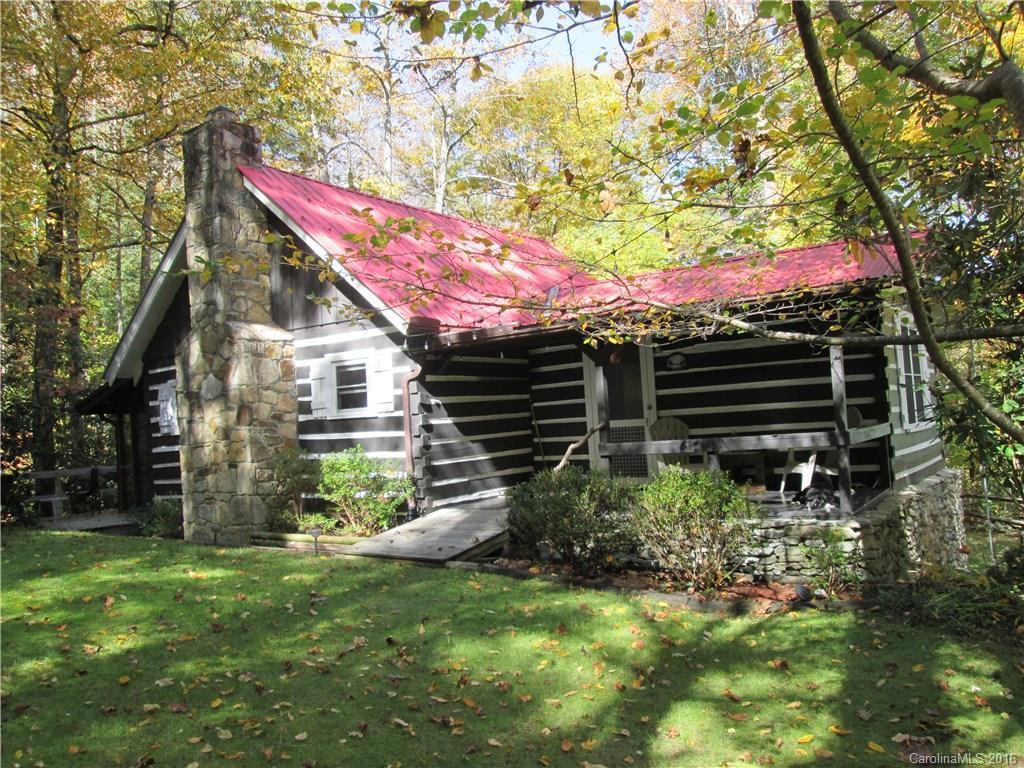 960 Old Ccc Rd., Hendersonville, NC 28739