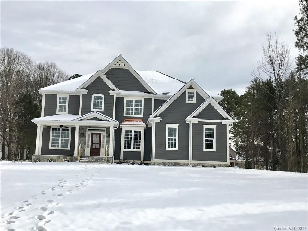 221 Lakeshore Dr., Mooresville, NC 28117