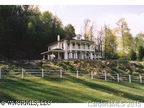 000 Middle Fork Road, Hendersonville, NC 28792