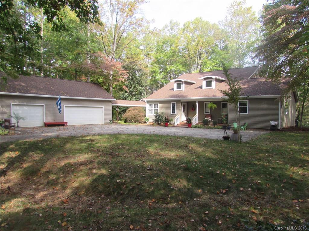 459 W Lowrance Ave., Mooresville, NC 28115