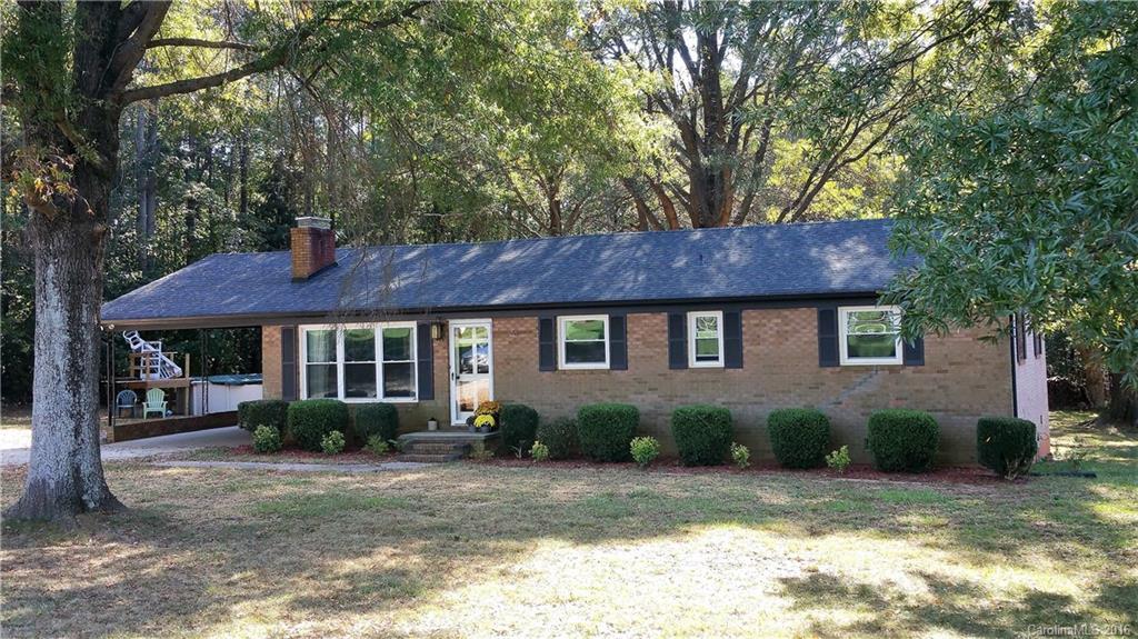 405 Barfield Rd., Mooresville, NC 28115