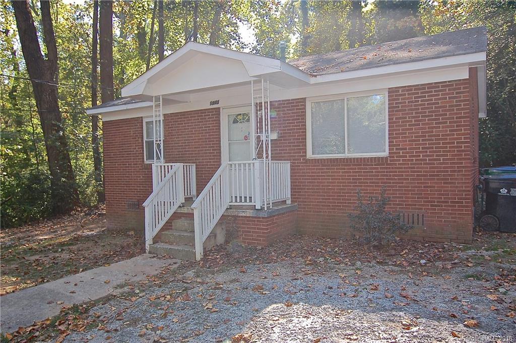 1943 Saint Mark St., Charlotte, NC 28216