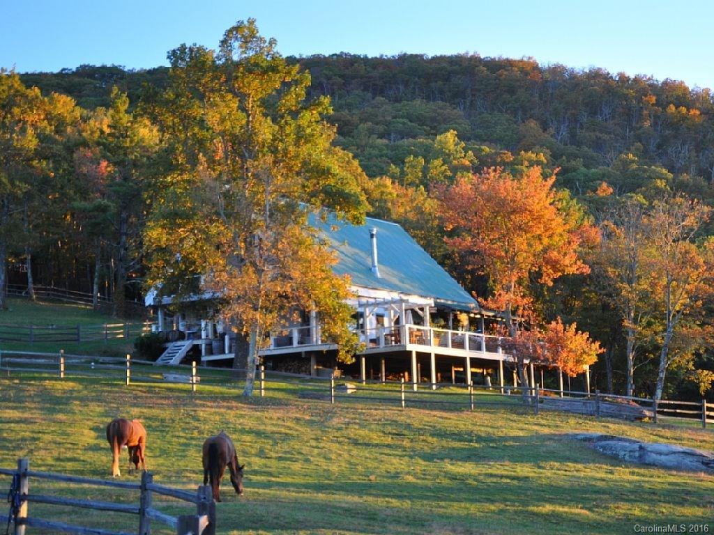 5016A Bearwallow Mountain Rd., Hendersonville, NC 28792