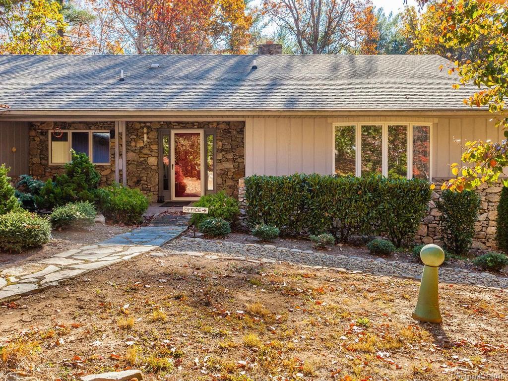 45 Pentland Hills Dr., Asheville, NC 28806