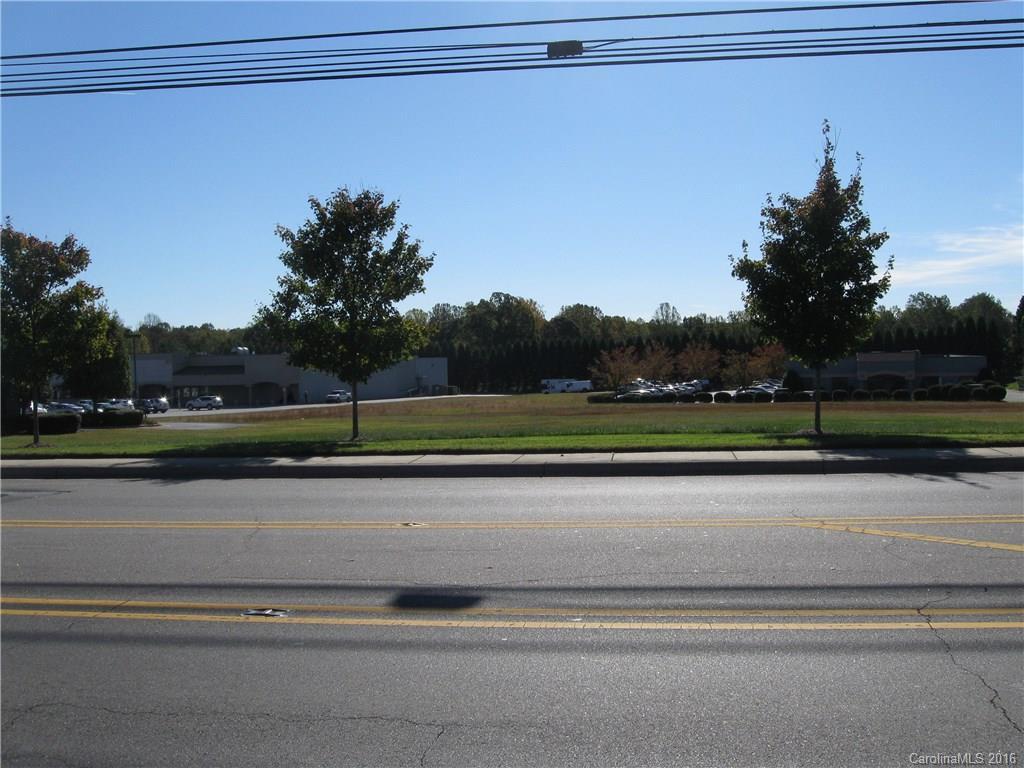 N Main St., Mooresville, NC 28115