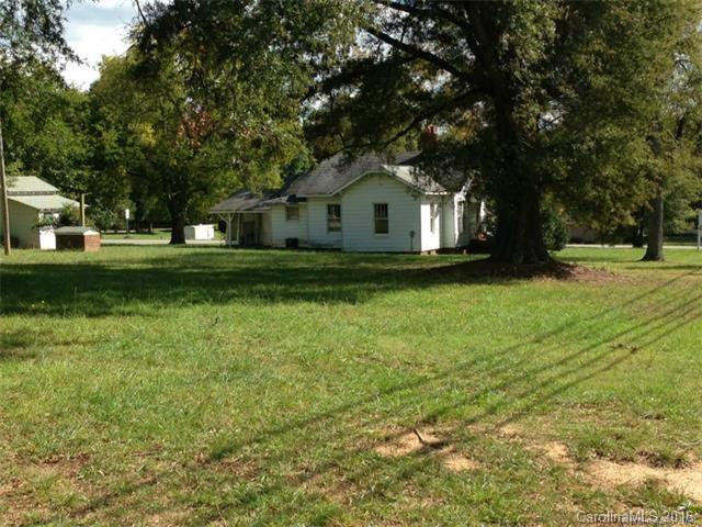 566 Midway Lake Rd., Mooresville, NC 28115