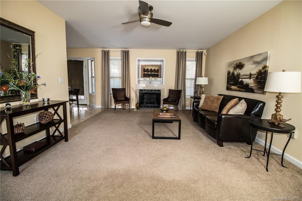 107 Teaberry Ct., Mooresville, NC 28115