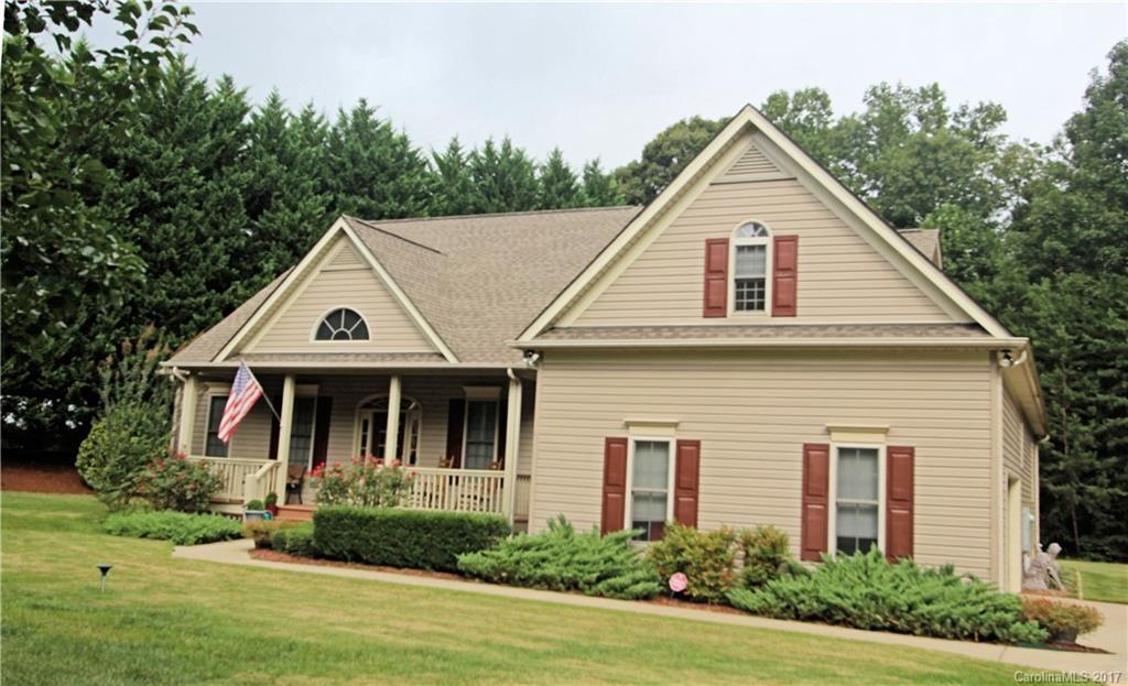155 Summer Morning Ct., Lake Lure, NC 28746
