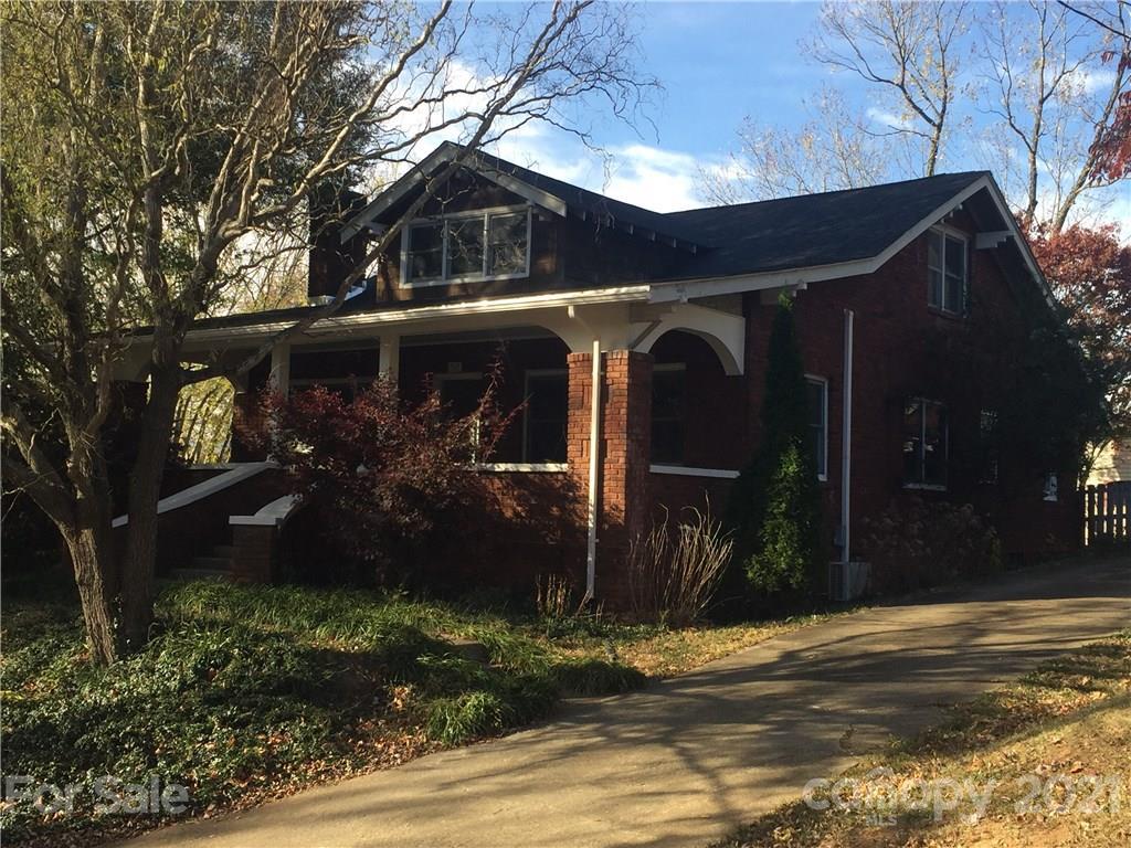 25 Clinton Ave., Asheville, NC 28806