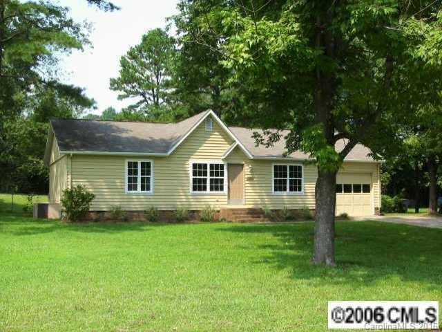 9415 Sandburg Ave., Charlotte, NC 28213