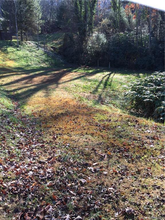 99999 Dalton St., Black Mountain, NC 28711