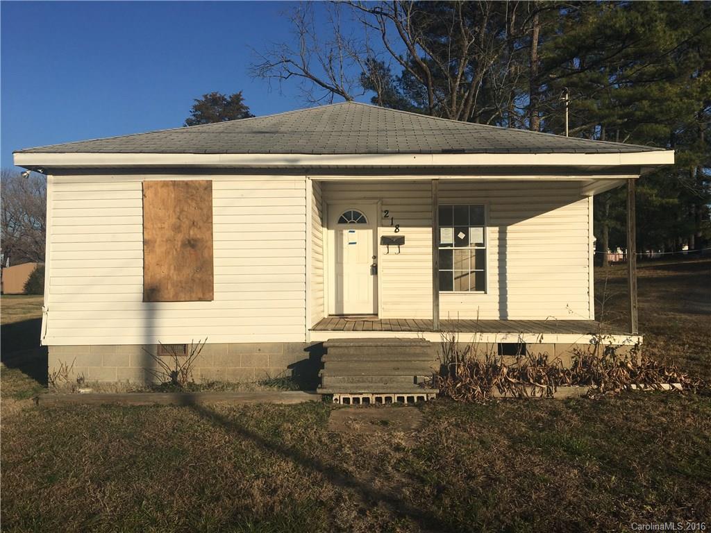 218 N River St., Mount Holly, NC 28120