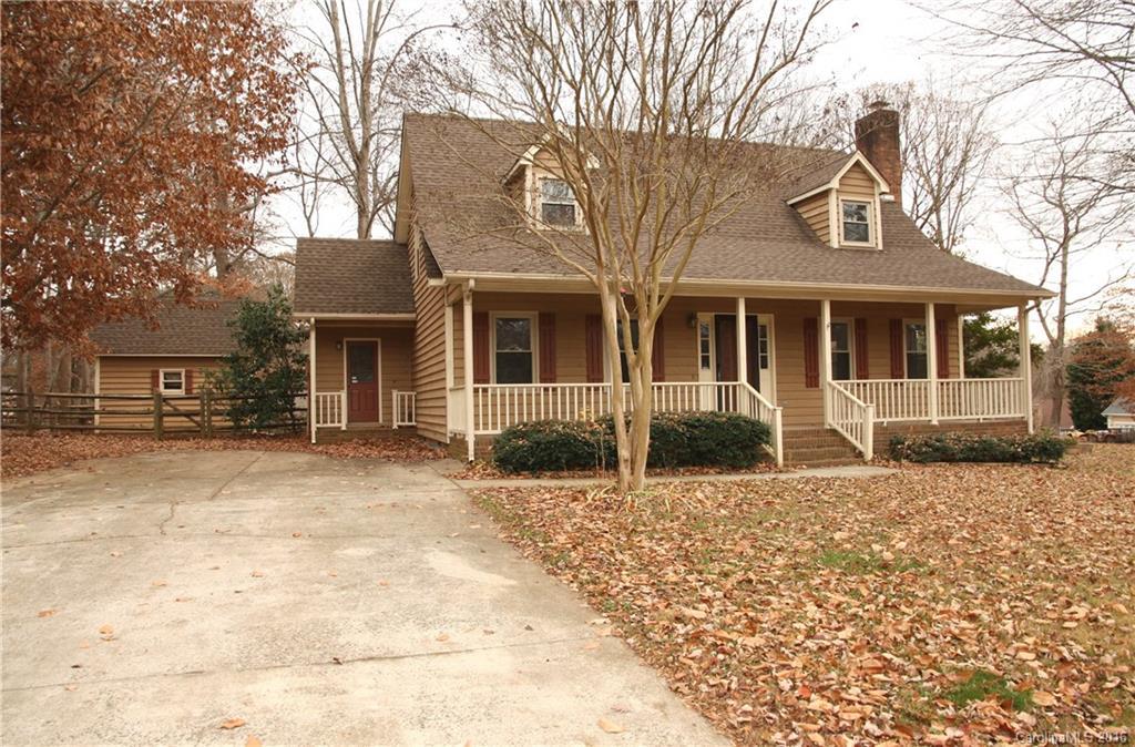 525 Wonderwood Dr., Gastonia, NC 28056