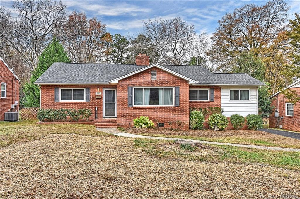 923 Cardinal Dr., Charlotte, NC 28205