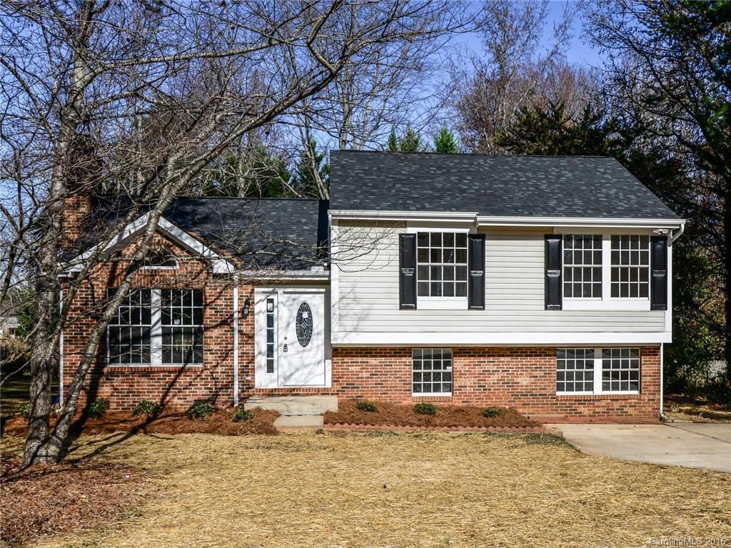 8105 Chestnut Ridge Dr., Charlotte, NC 28215