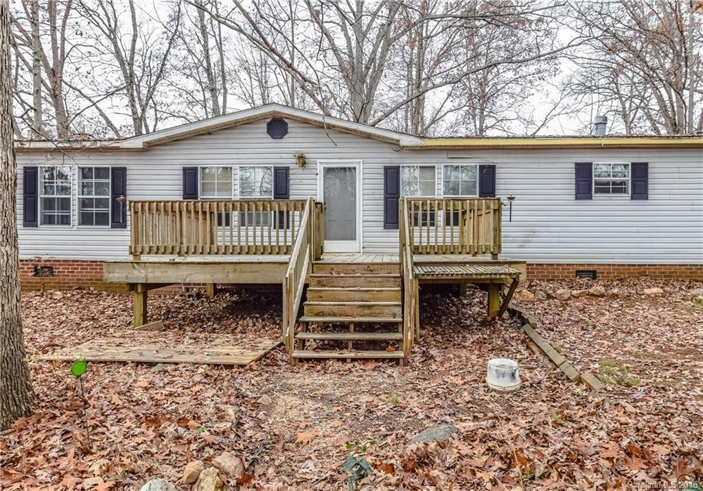 302 Isle Of Pines Rd., Mooresville, NC 28117