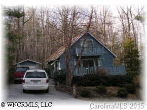 853 Wickins Drive, Hendersonville, NC 28791