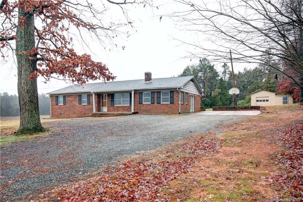 121 T Bird Dr., Statesville, NC 28625