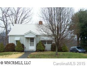 33 Skyland Cir., Asheville, NC 28804