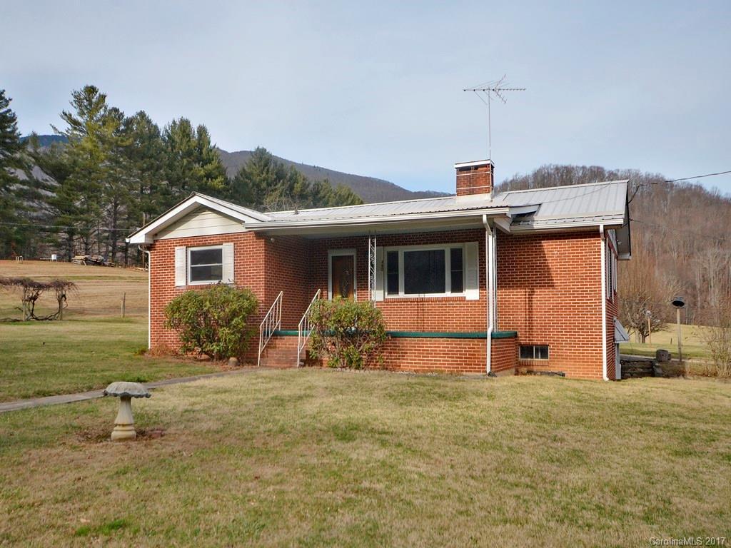 480 Walker Rd., Waynesville, NC 28786
