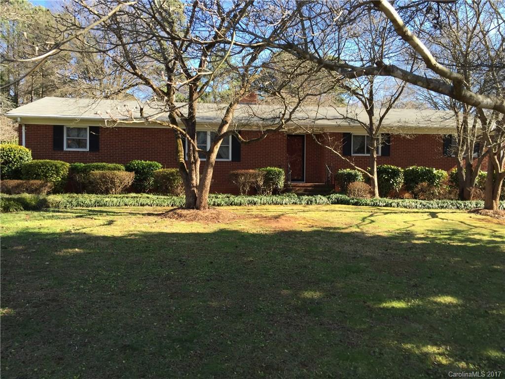 6720 Linda Lake Dr., Charlotte, NC 28215