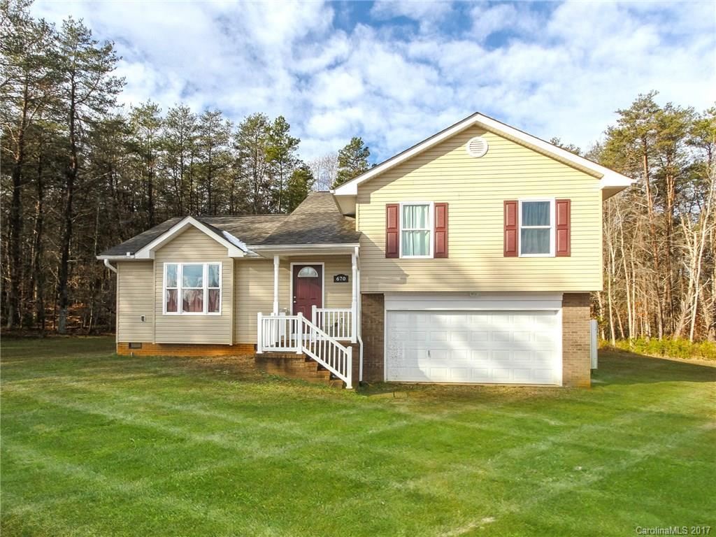 670 Beechwood Farm Rd., Statesville, NC 28625