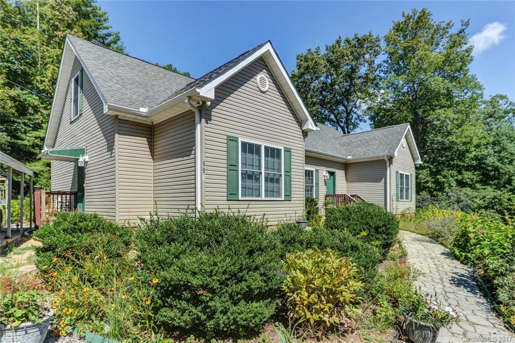 991 Holbert Rd., Hendersonville, NC 28791