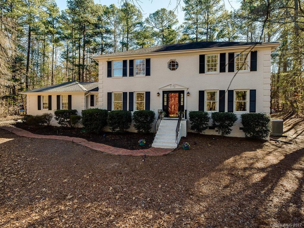 3133 Michelle Dr., Matthews, NC 28104