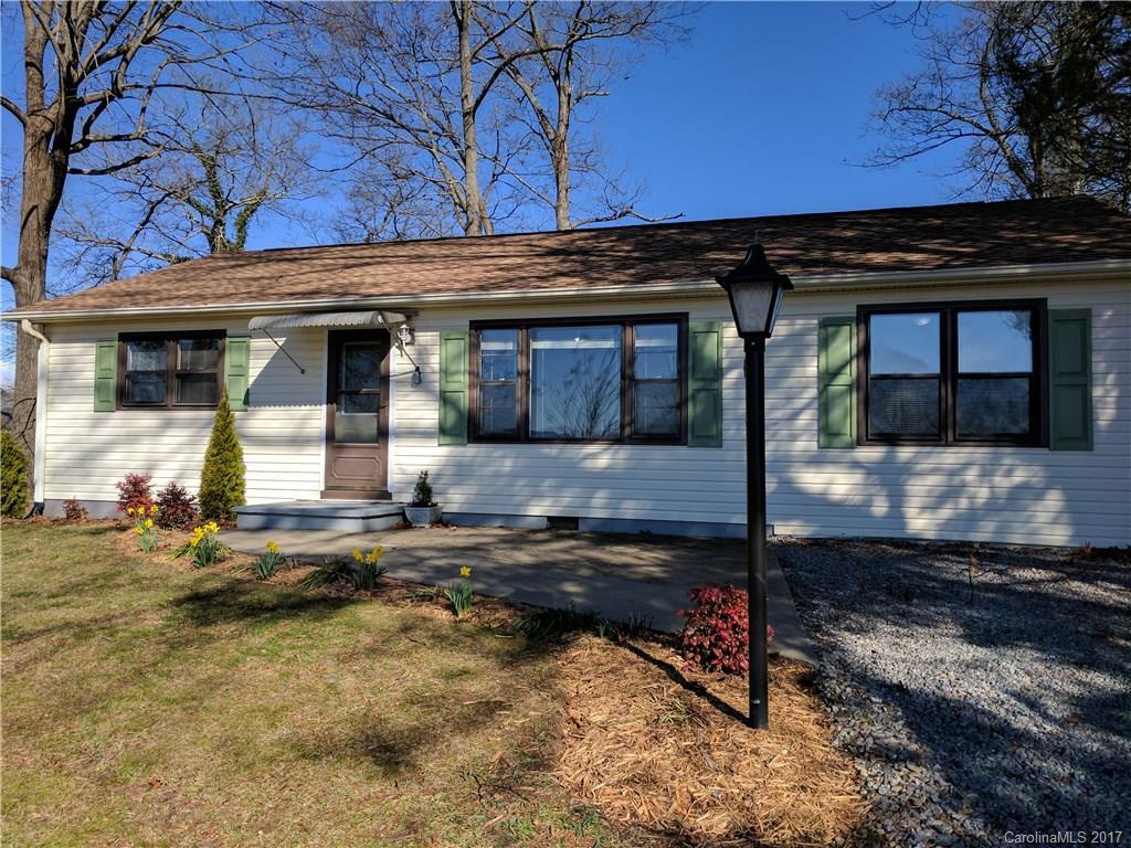 1907 George St., Hendersonville, NC 28792