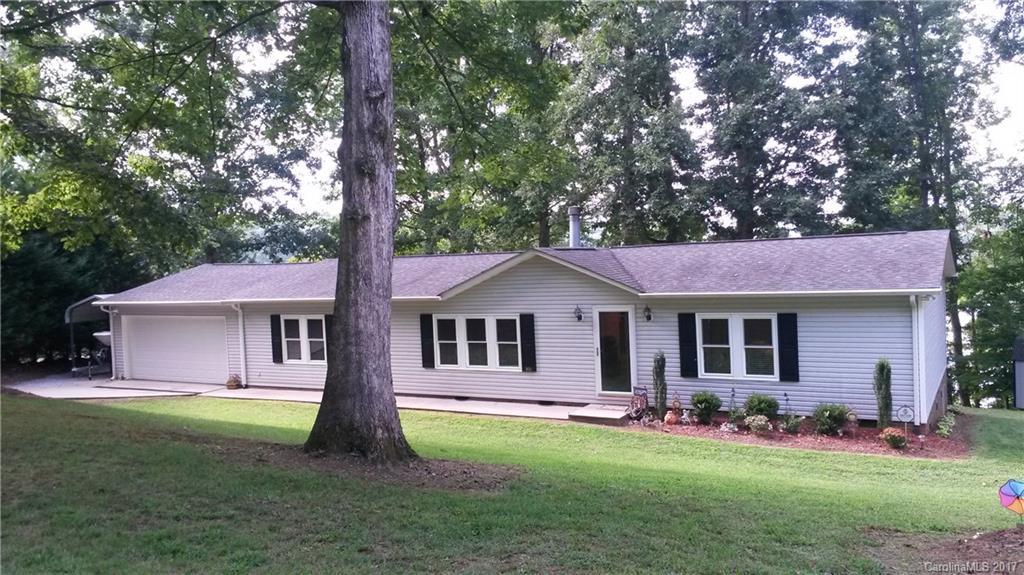 3034 Bass Dr., Sherrills Ford, NC 28673