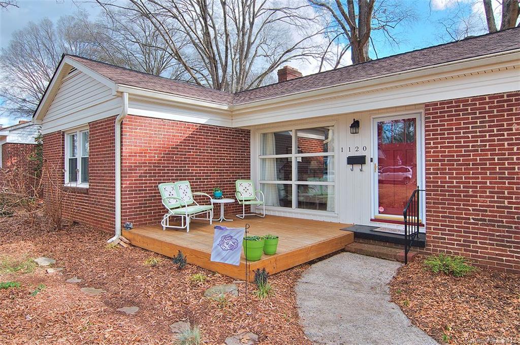 1120 W Dresden Dr., Charlotte, NC 28205